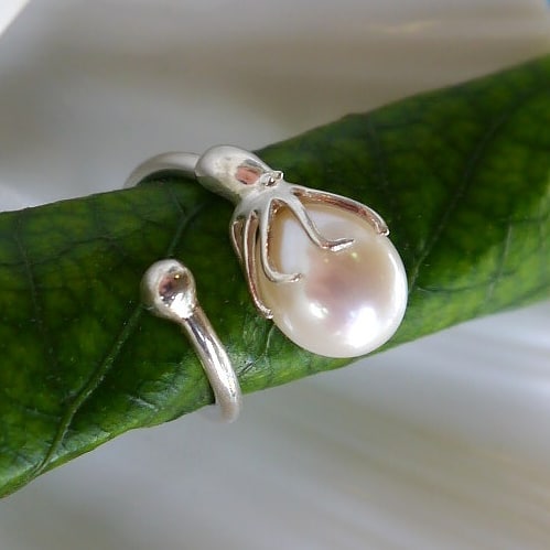 I AM PARADISE - THE PEARL SHOP